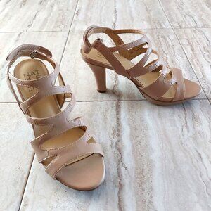 Naturalizer -Dianna  -  Size 6M - light tan